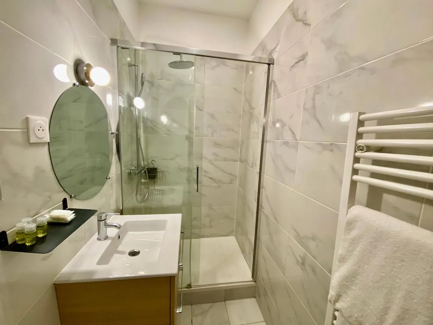 Cocooning Appartement A Cote Champs-Elysee Paris 0*,
